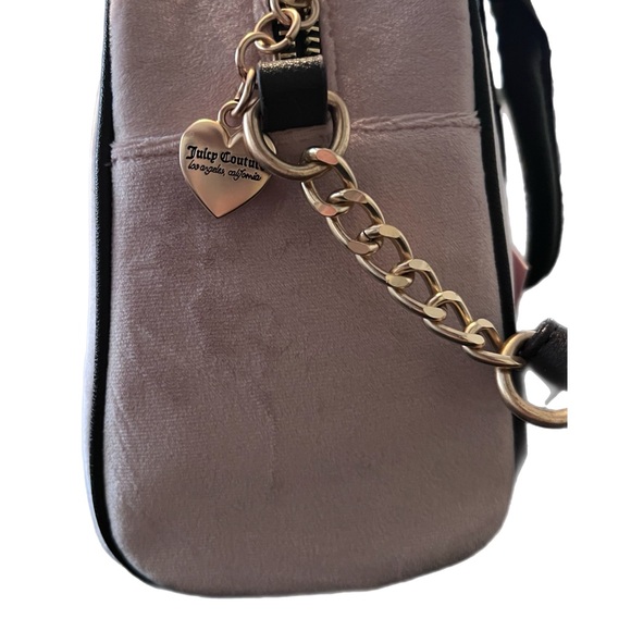 Juicy Couture Light Pink and Black Crossbody Bowling Style Bag 🦋🩷🩵 - Picture 7 of 12